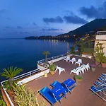 Il Cefalo & Restaurant كاستيلاباتي