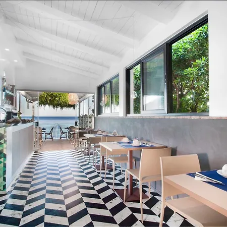 Il Cefalo & Restaurant Hotel 3*